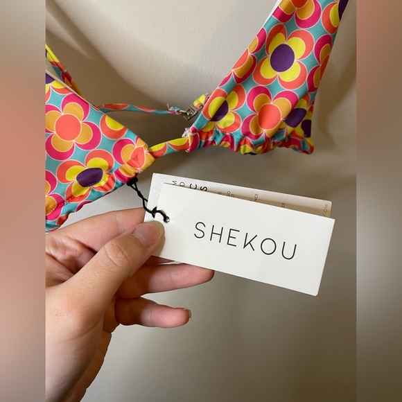 NWT Shekou Groovy Floral Triangle Bikini Top Vacation Summer Recycled Plastic - Picture 3 of 7